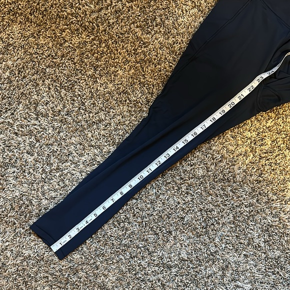 Lululemon Final Lap Crop 23” Leggings Navy Size 6 - Picture 5 of 10
